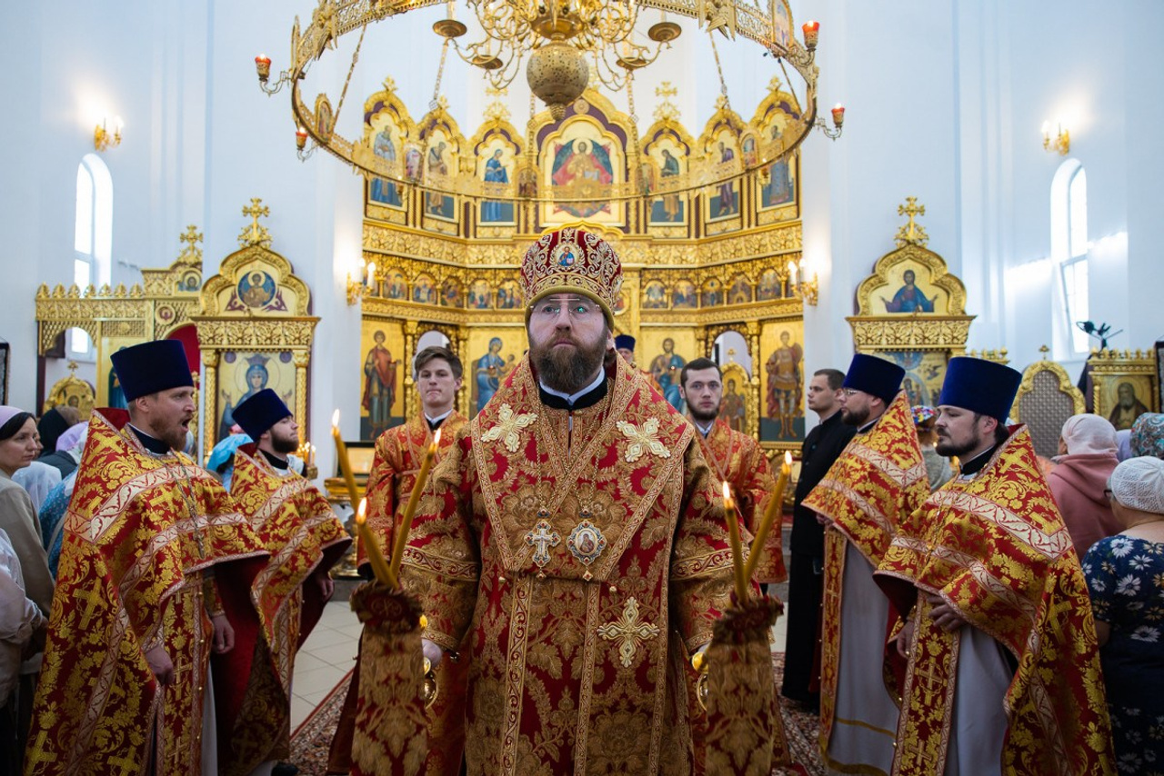 Божественная литургия в день Святой Троицы. Саратовское Северо-Западное благочиние