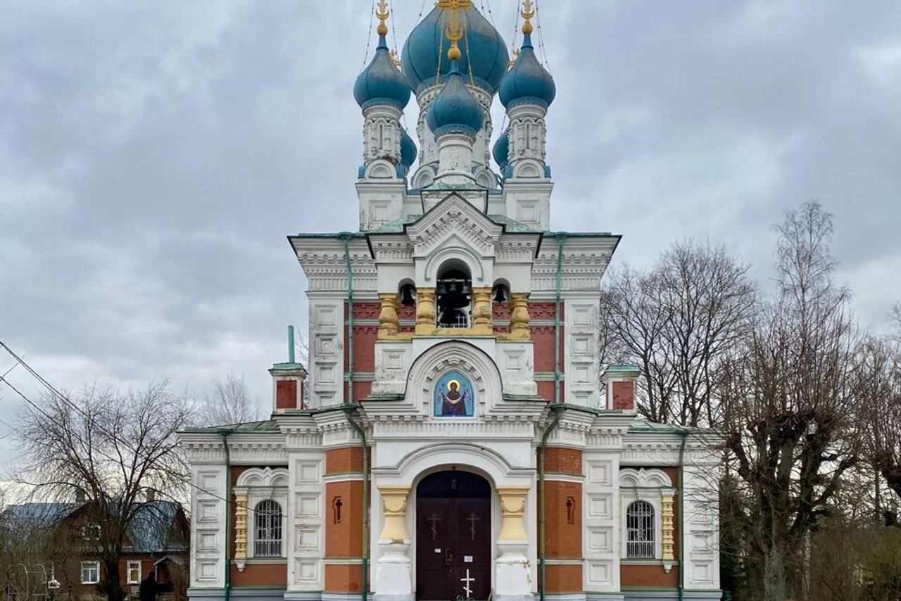 Мариенбургский Покровский храм г. Гатчины