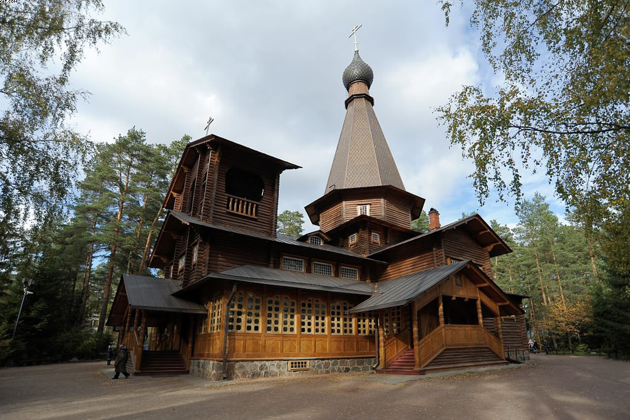 Храм Казанской иконы Божьей матери, п. Вырица