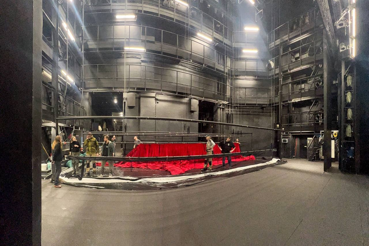 Полный цикл под ключ. История занавеса. Превращаем идею в технологию