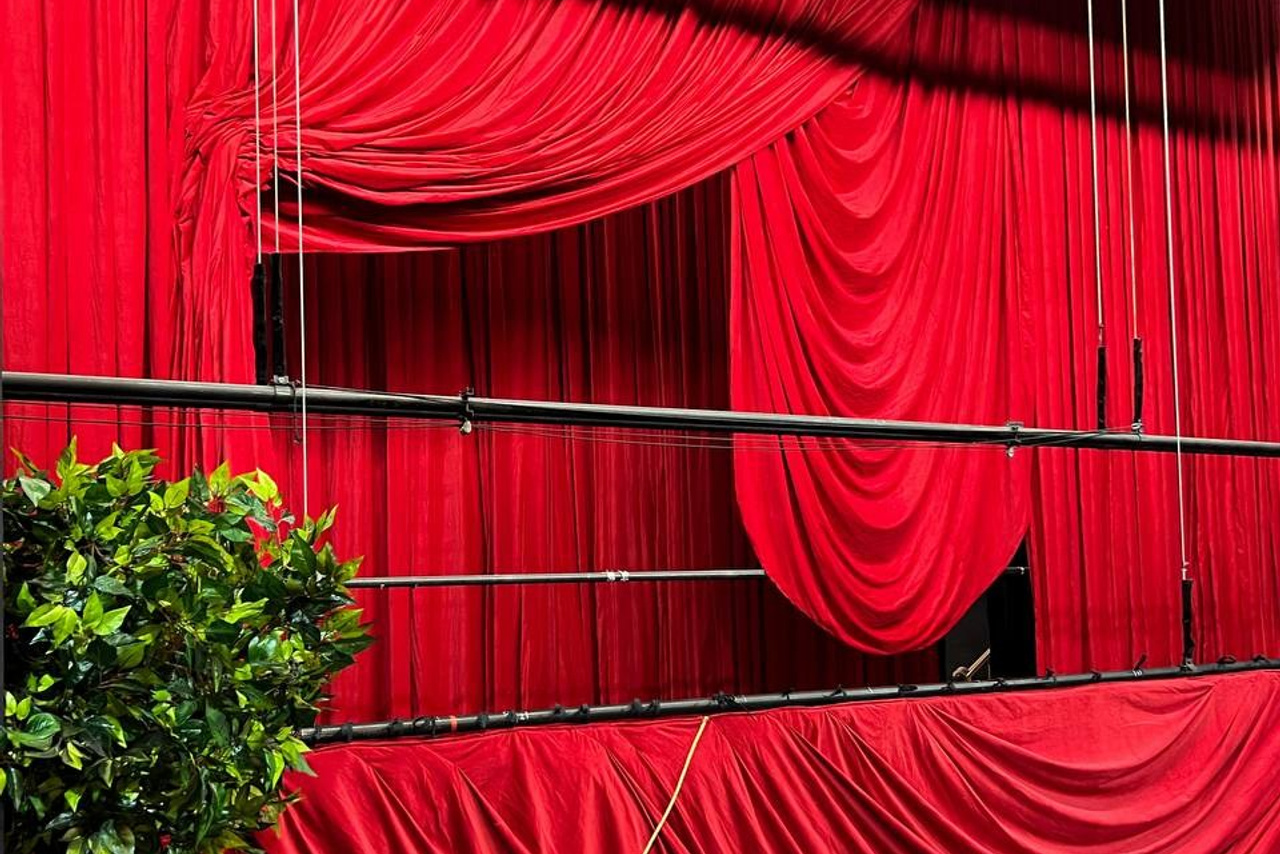 Полный цикл под ключ. История занавеса. Превращаем идею в технологию