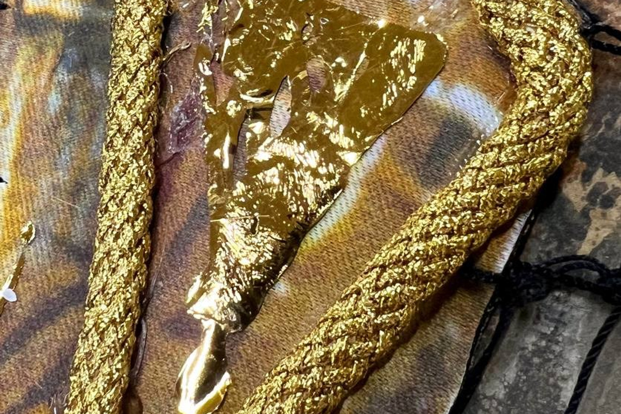 Объемная и прорезная аппликация на театральных декорациях. История занавеса. Превращаем идею в технологию