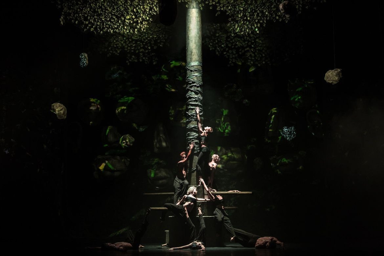 Пошив театральных занавесов и мягких декораций на заказ | Кулисы, падуги, задники. История занавеса. Превращаем идею в технологию