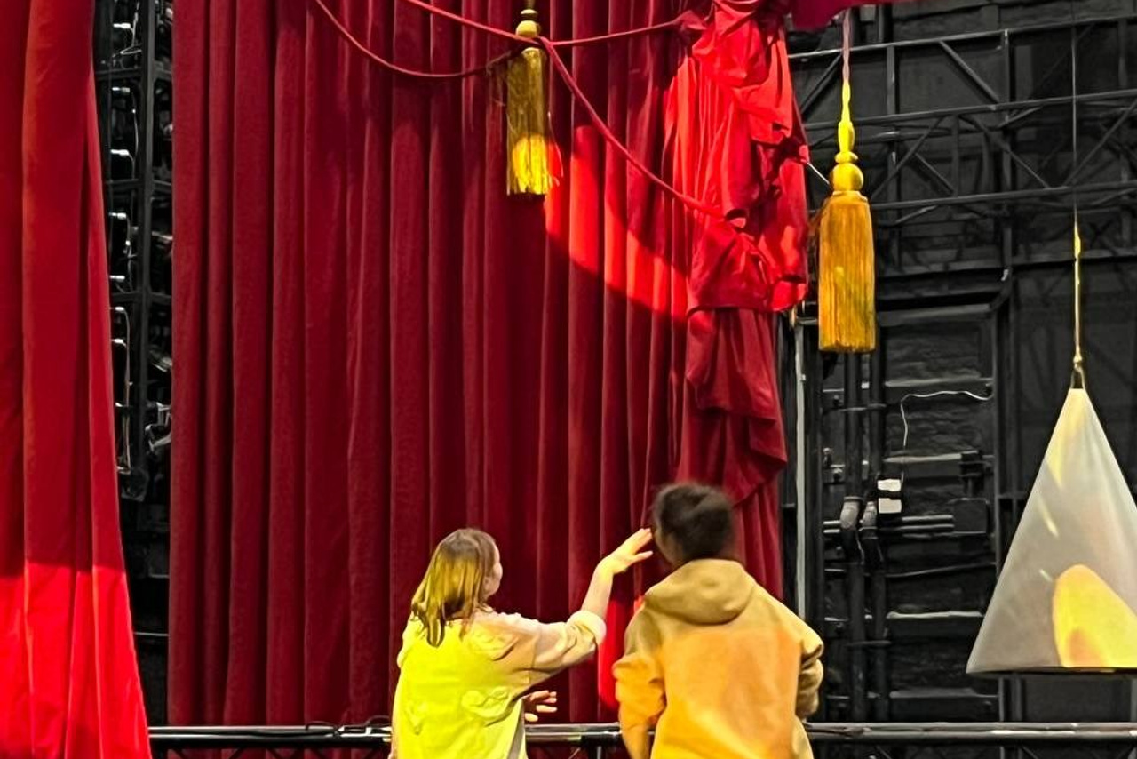 Полный цикл под ключ. История занавеса. Превращаем идею в технологию