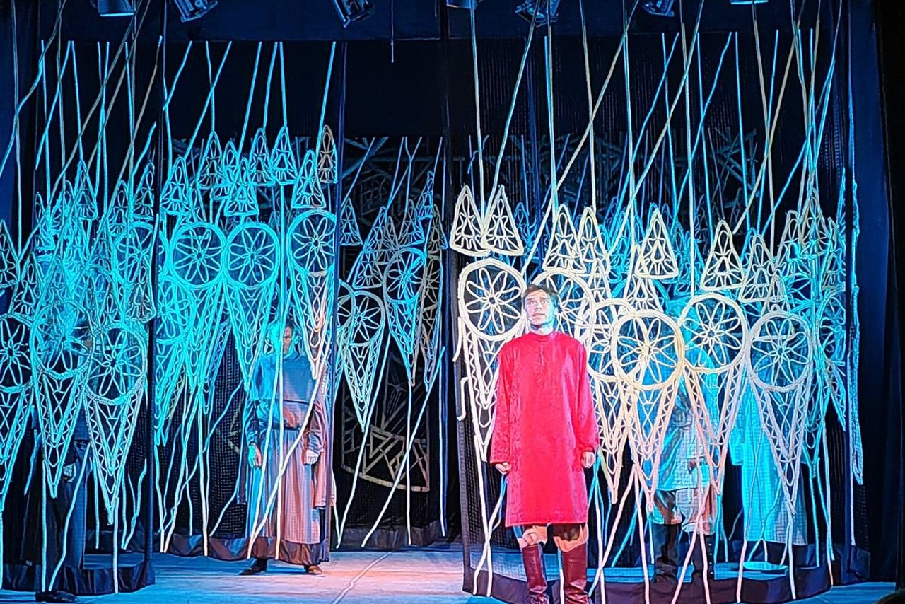 Декорации для спектакля «Слово о полку Игореве» | Историко-этнографический театр. История занавеса. Превращаем идею в технологию