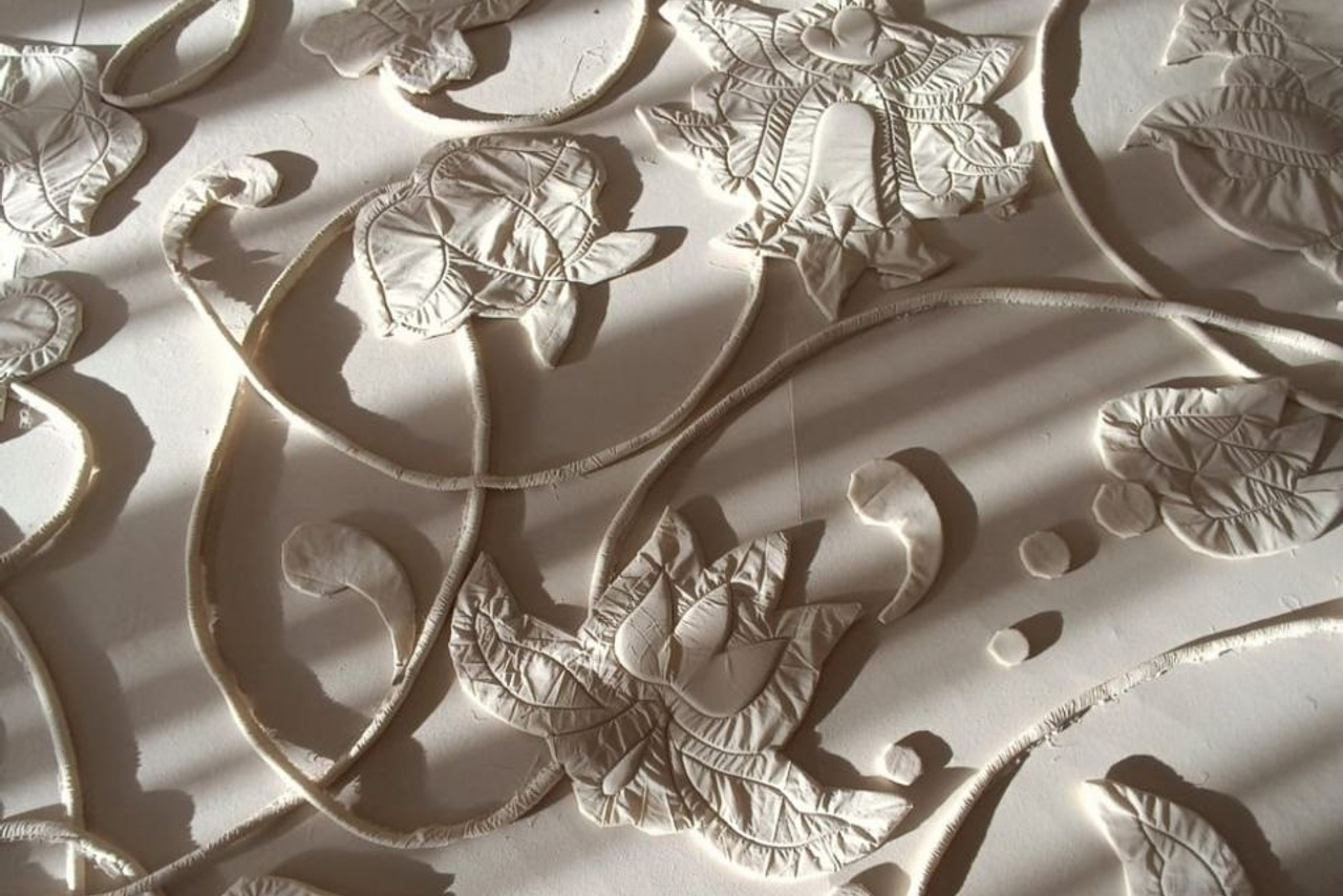 Объемная и прорезная аппликация на театральных декорациях. История занавеса. Превращаем идею в технологию