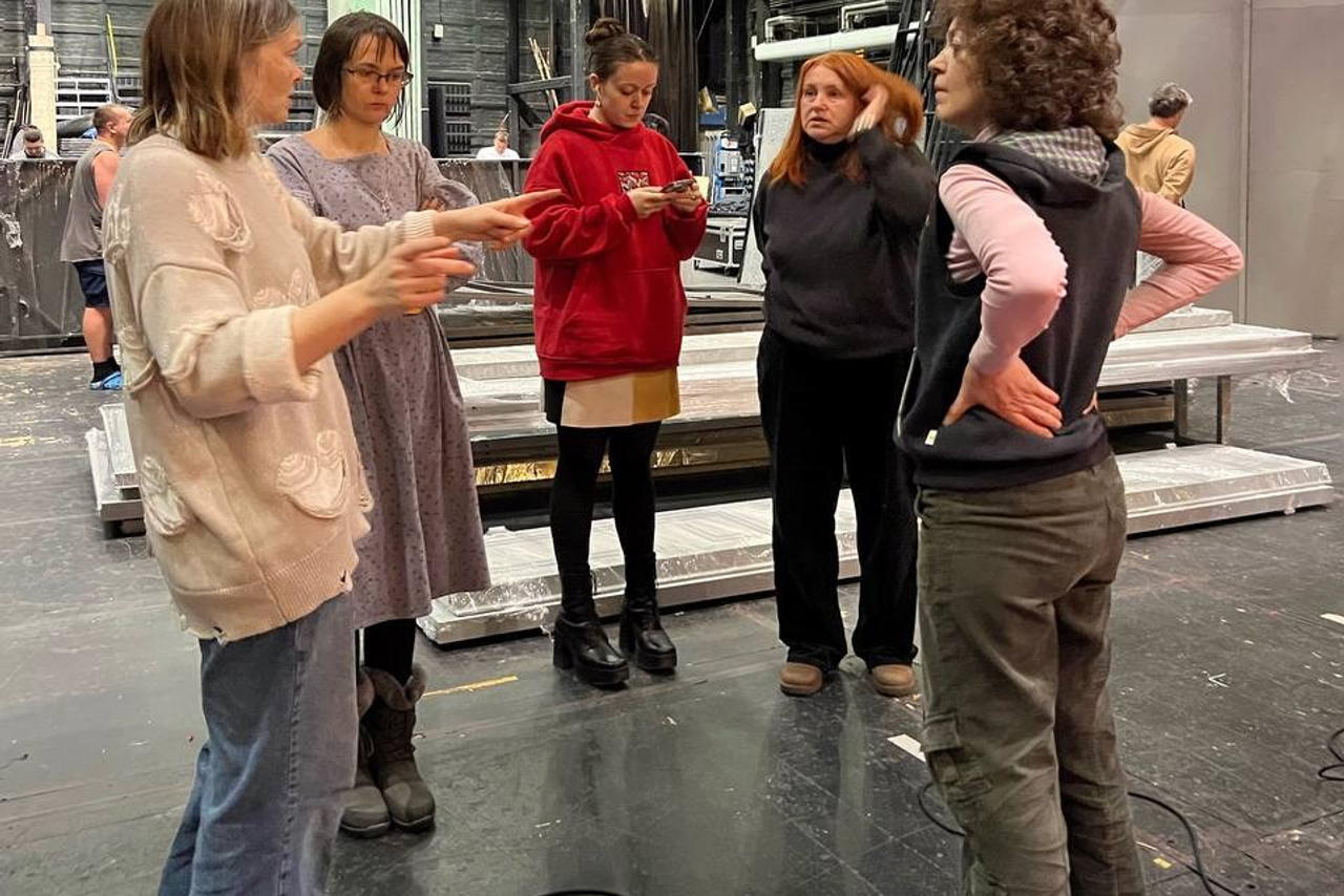 Полный цикл под ключ. История занавеса. Превращаем идею в технологию