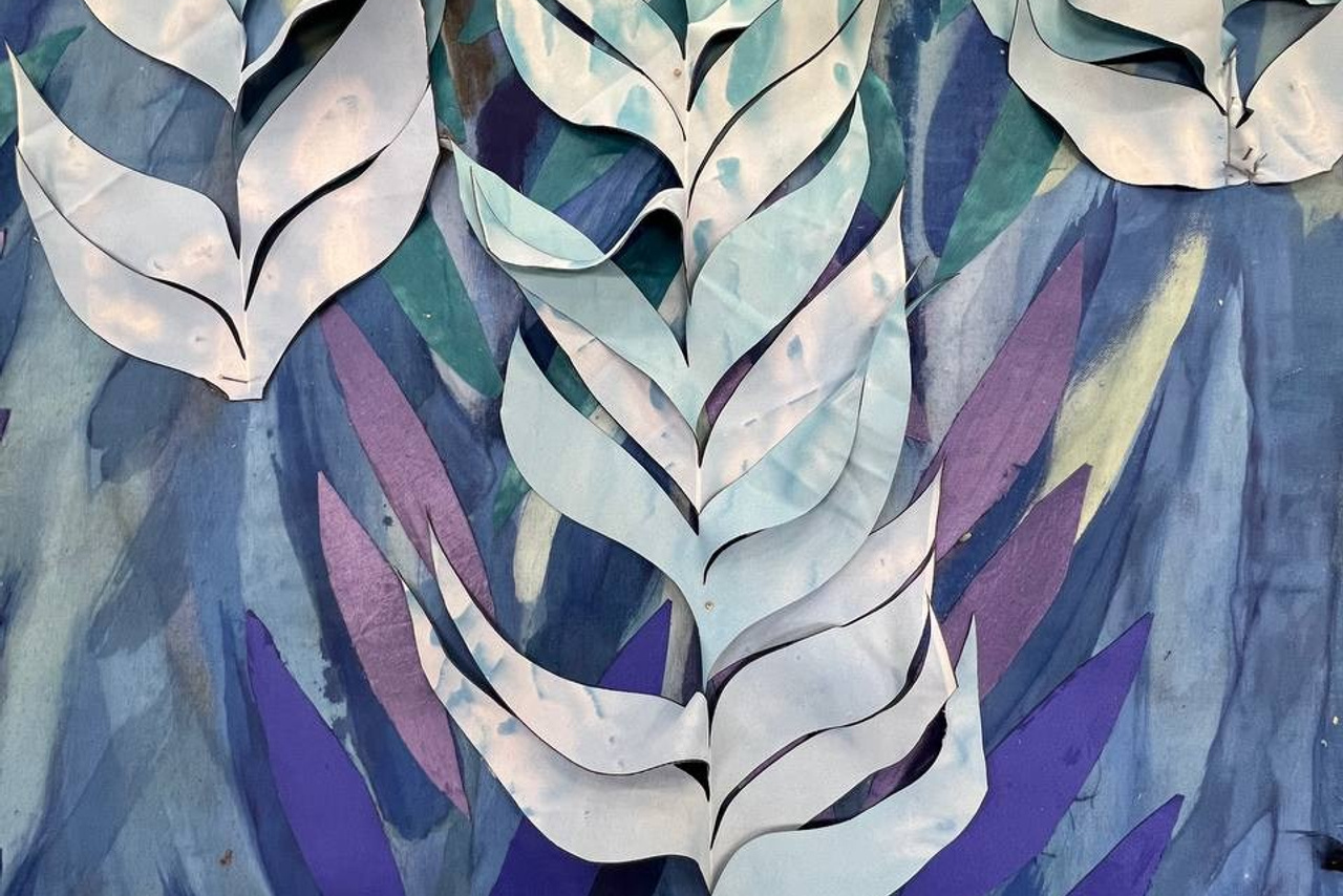 Объемная и прорезная аппликация на театральных декорациях. История занавеса. Превращаем идею в технологию