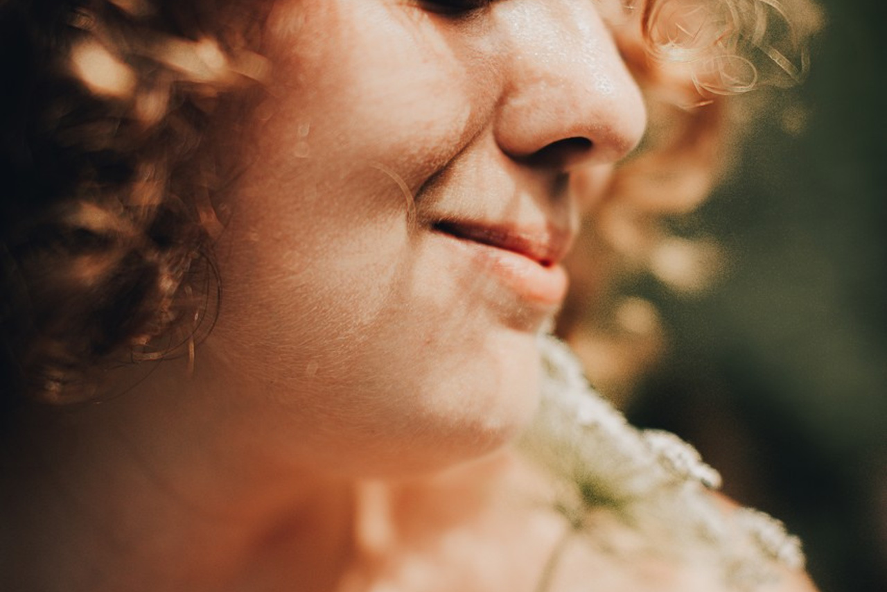 Наедине с природой (деликатное ню)