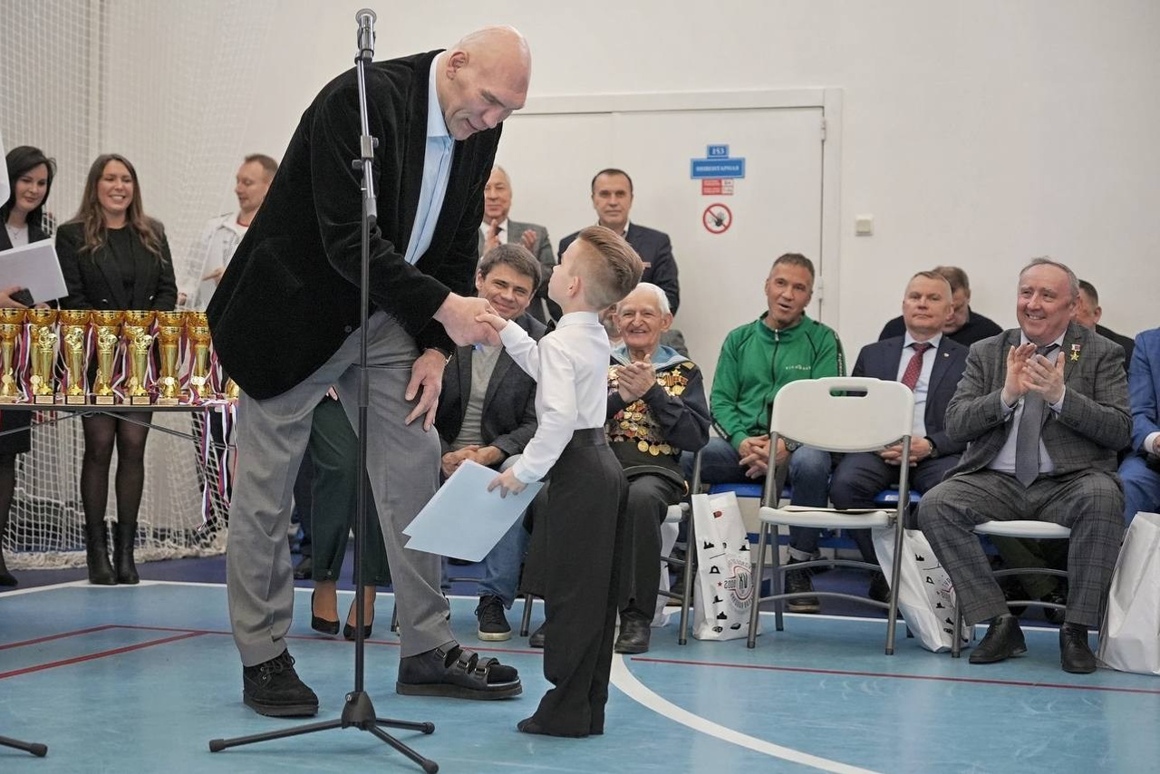 Турнир по боксу Валуева