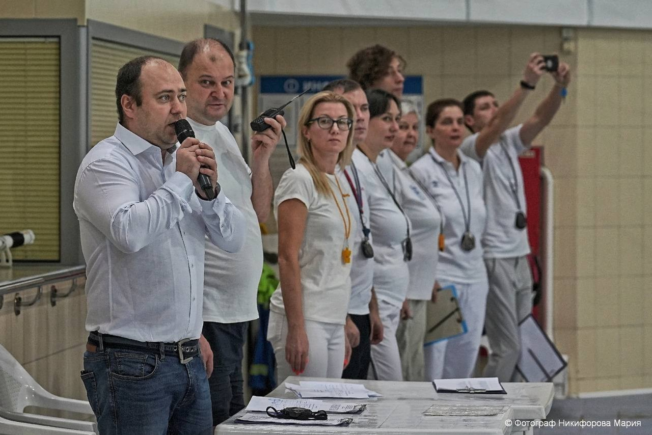 Соревнование по плаванию