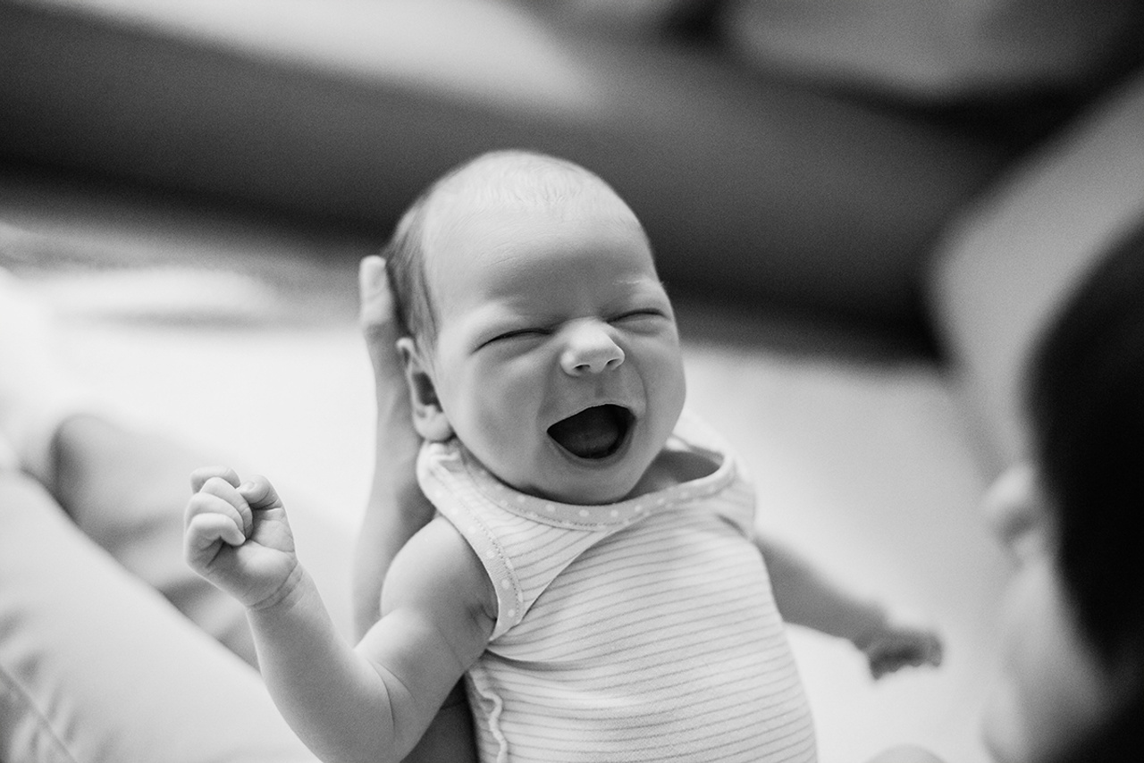 Домашняя съёмка новорождённого