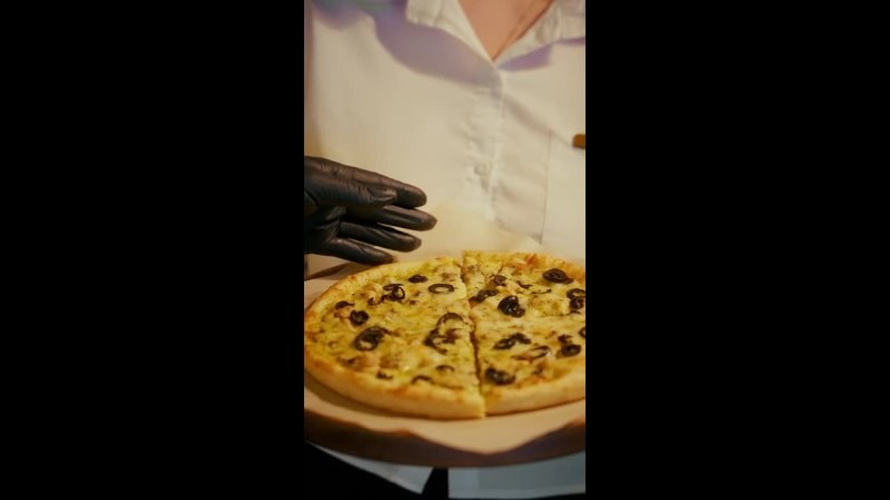 Фуд-видео для ресторана Pizz and Roll. Шедевры для Вас! Фотограф и Видеограф в Краснодаре Пахиев Руслан