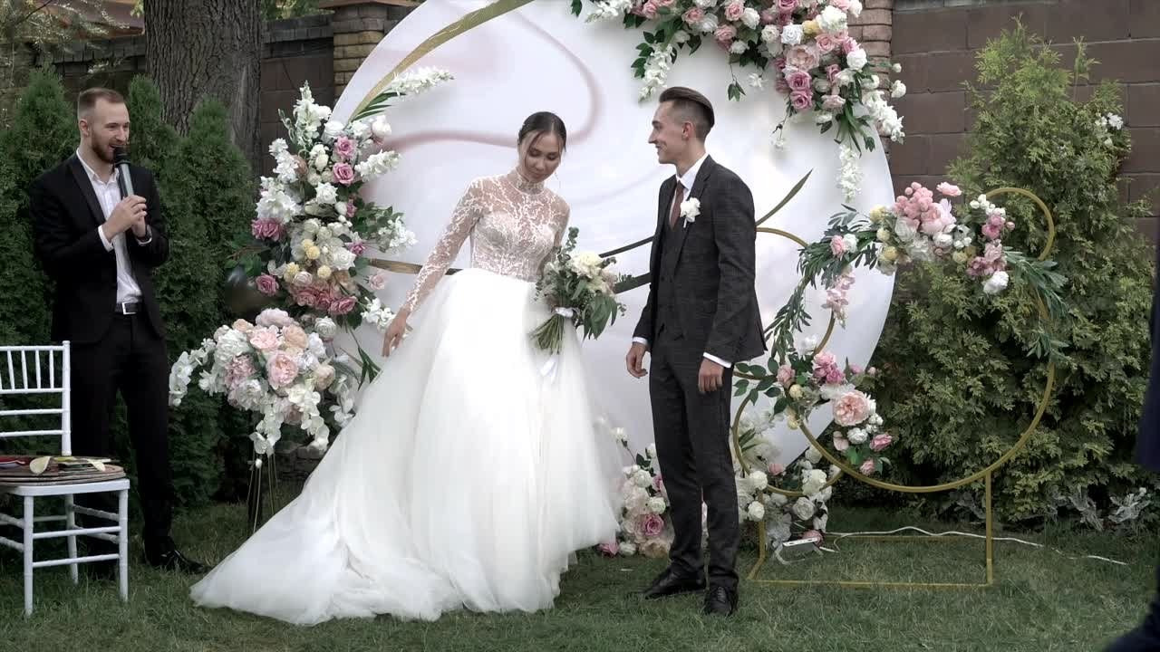 Свадебный видеограф Самара Олег Слеб. Свадебный видеограф и свадебный фотограф в Самаре Олег Слеб