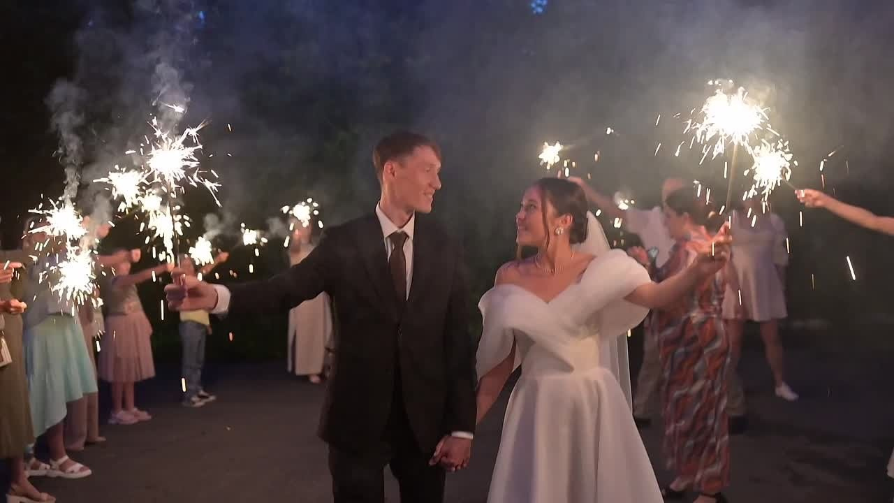 Свадебные ролики-клипы. Меня зовут Михайлов Сергей, занимаюсь фото и видео г. Чебоксарах