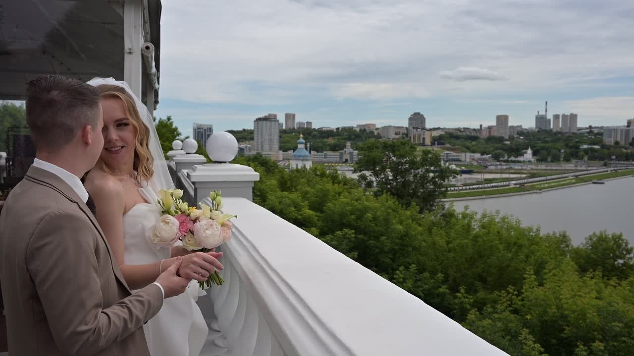 Свадебные ролики-клипы. Меня зовут Михайлов Сергей, занимаюсь фото и видео г. Чебоксарах