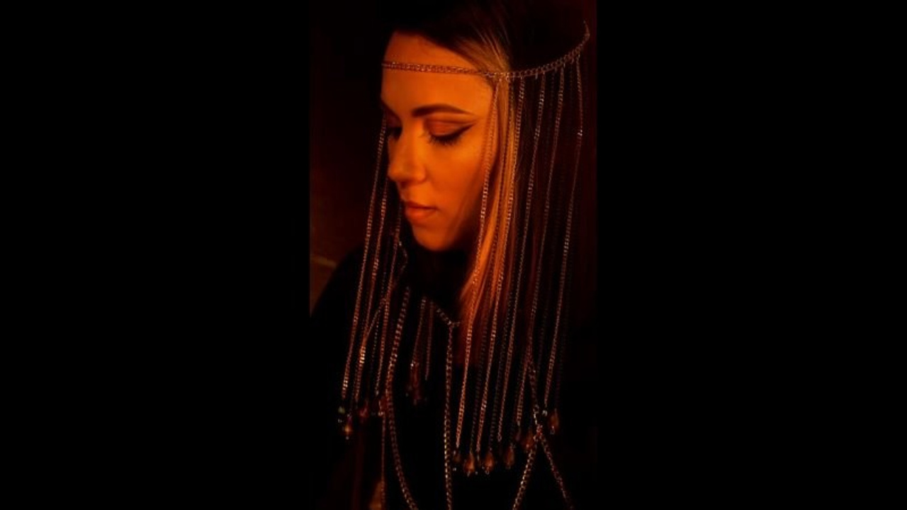 Видеопортреты девушки. Фотограф и видеограф в Тюмени Анна Жагорина, ваши фото еще не отдавали так быстро!