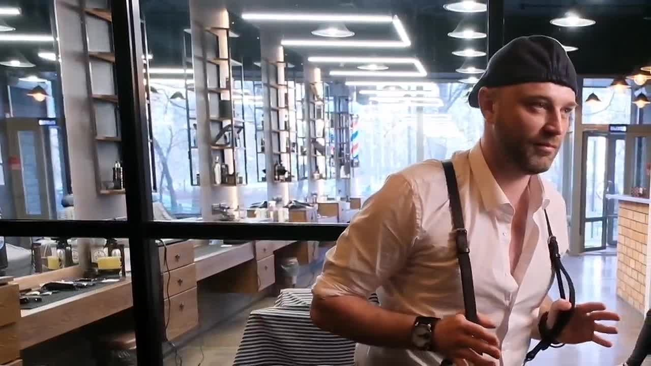 Видеопортреты мужчины. Фотограф и видеограф в Тюмени Анна Жагорина, ваши фото еще не отдавали так быстро!