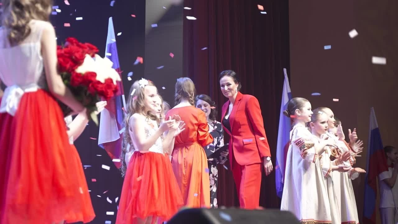 Документальное, закулисье, репортаж. Видеограф в Санкт-Петербурге Юлия Ермакова