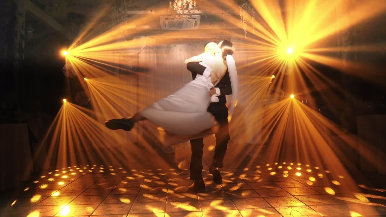 Свадебный видеограф Максим Камолин