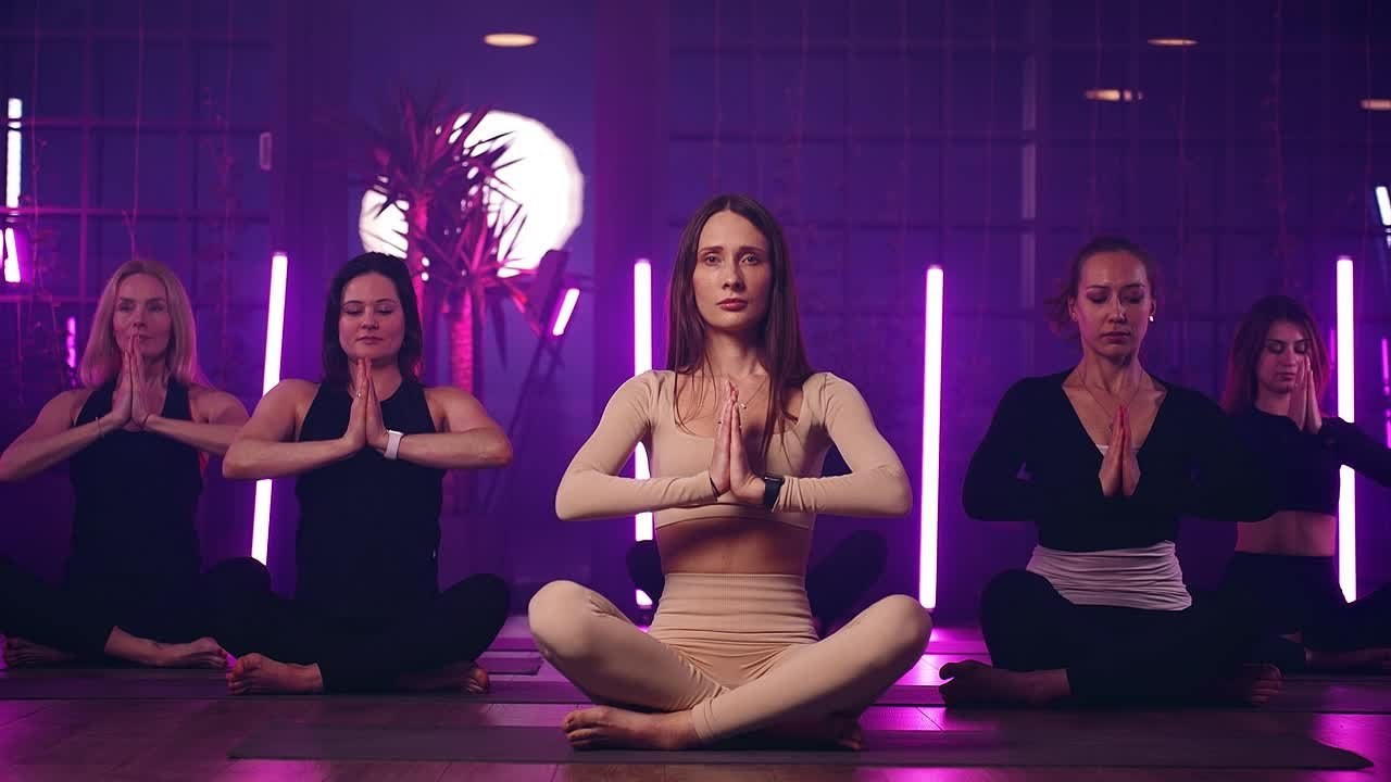 Bussiness. Ernest&Lisa Kim