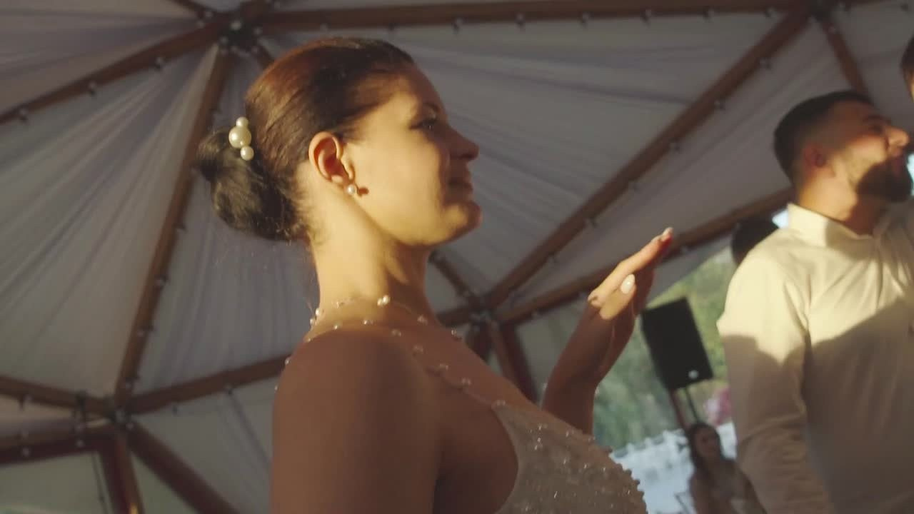 Анастасия и Дмитрий Белый колодец. Brainlook