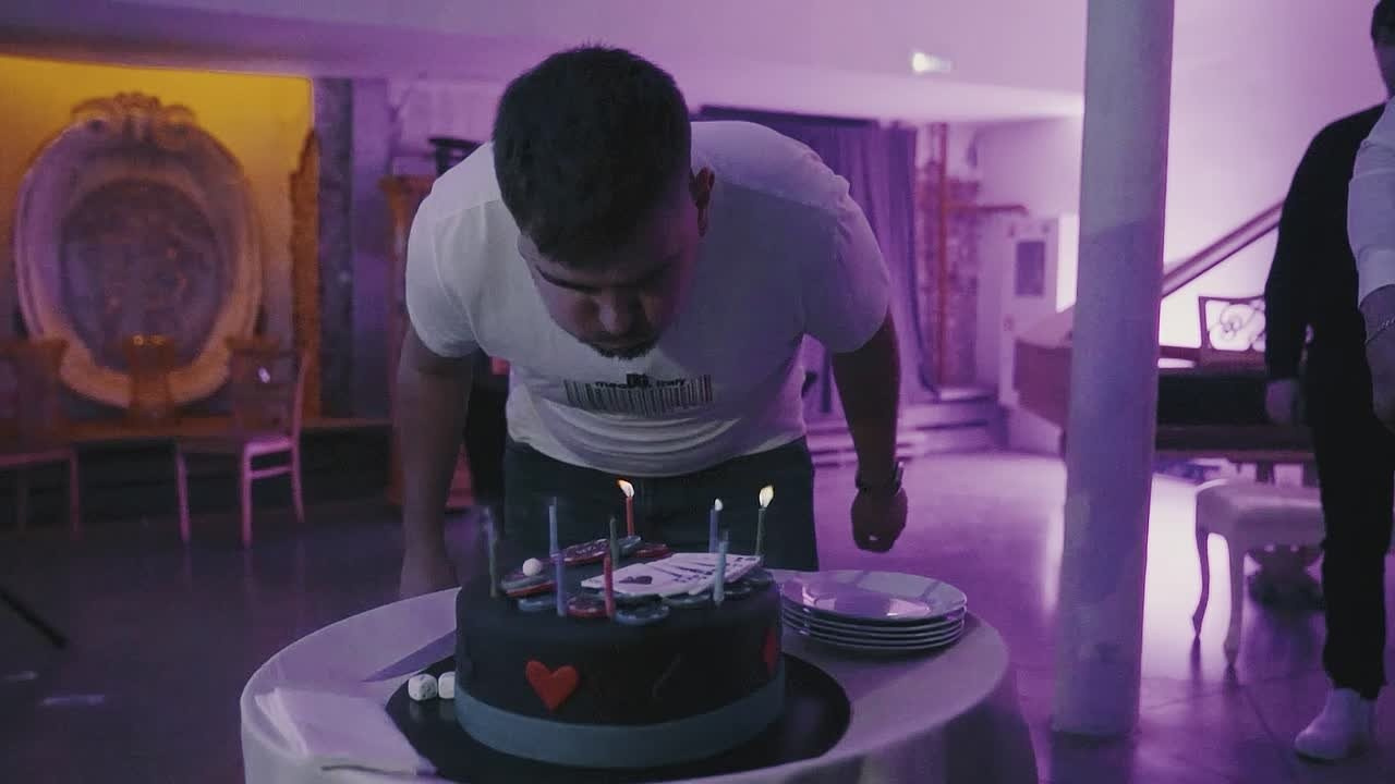 Клипы дни рождения и корпоративы. Antonapuhtinproduction.ru