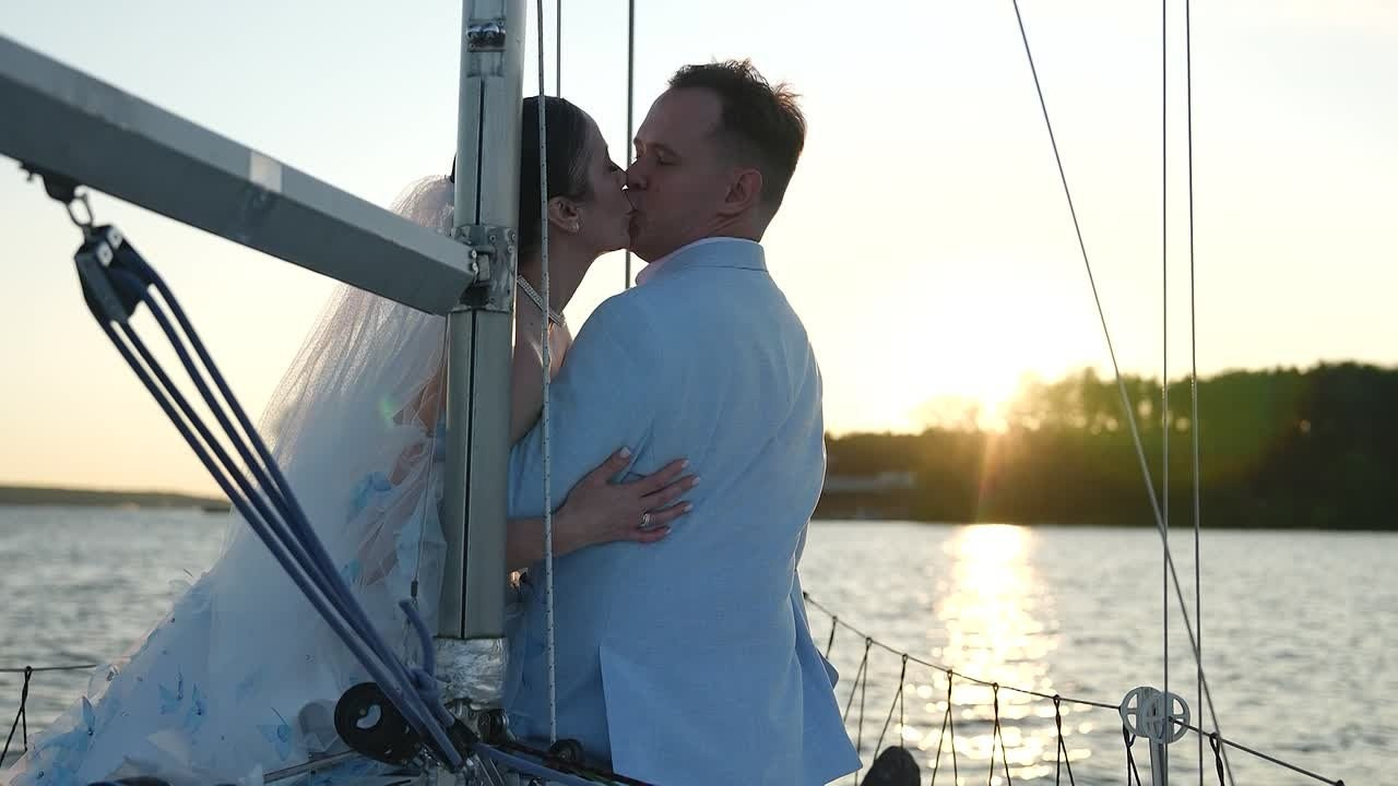 Клипы свадебные. Antonapuhtinproduction.ru