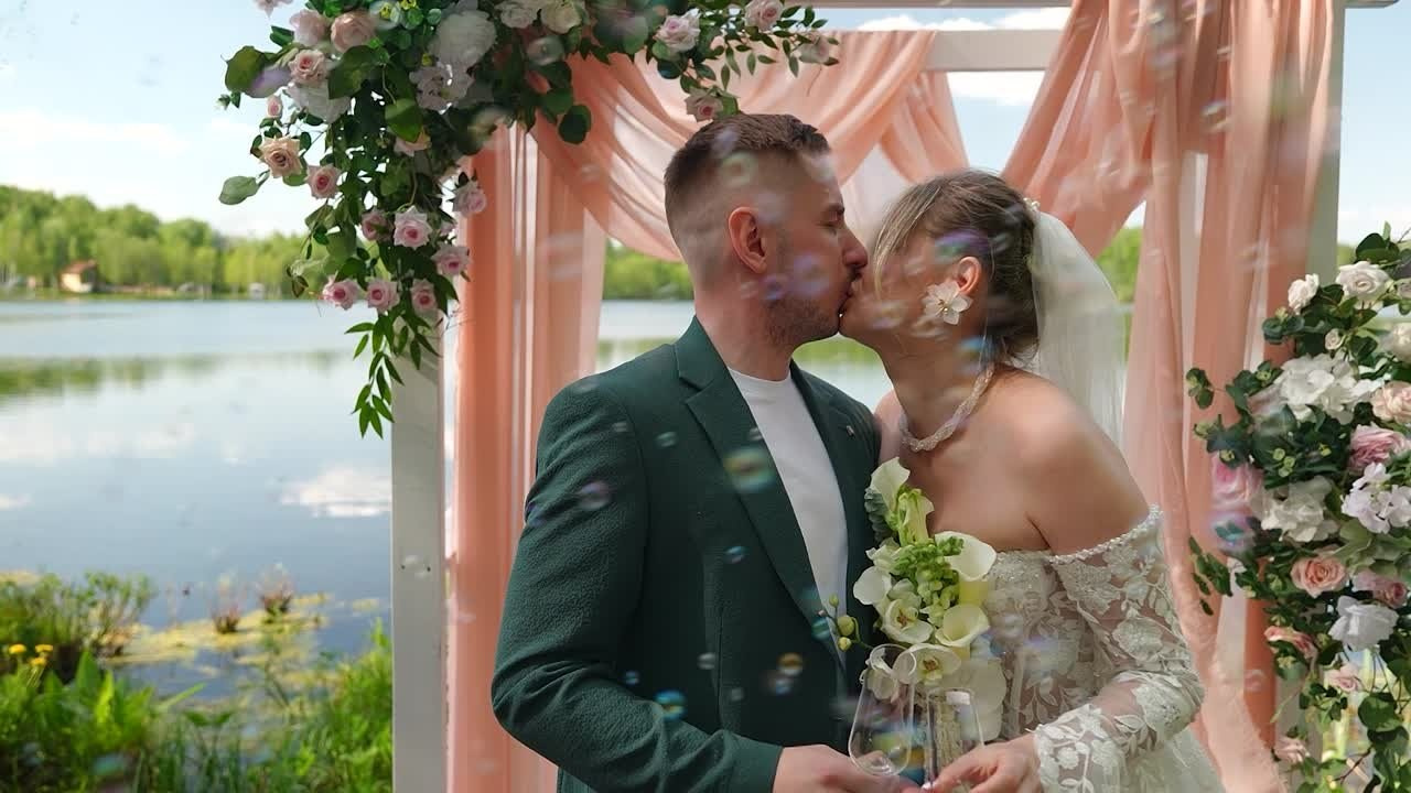 Клипы свадебные. Antonapuhtinproduction.ru