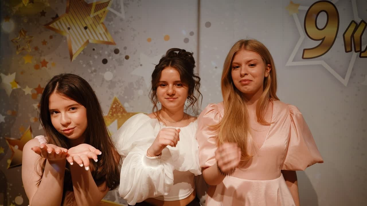 Клипы детские праздники, выписки, выпускные. Antonapuhtinproduction.ru