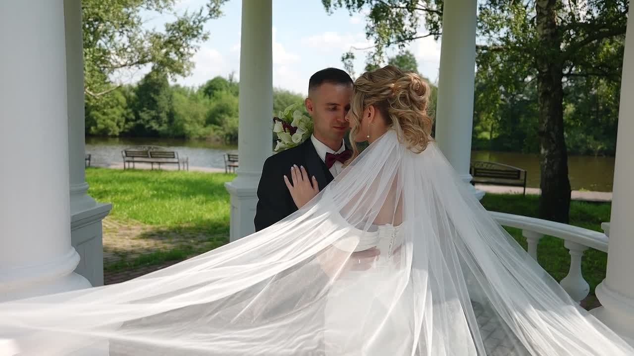 Клипы свадебные. Antonapuhtinproduction.ru