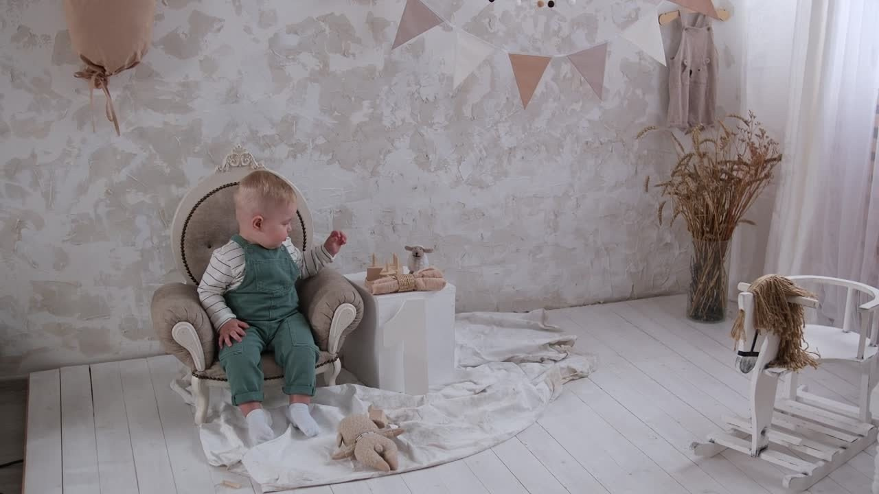 Клип. Фотограф новорожденных в Брянске Анжелика Прохоренкова