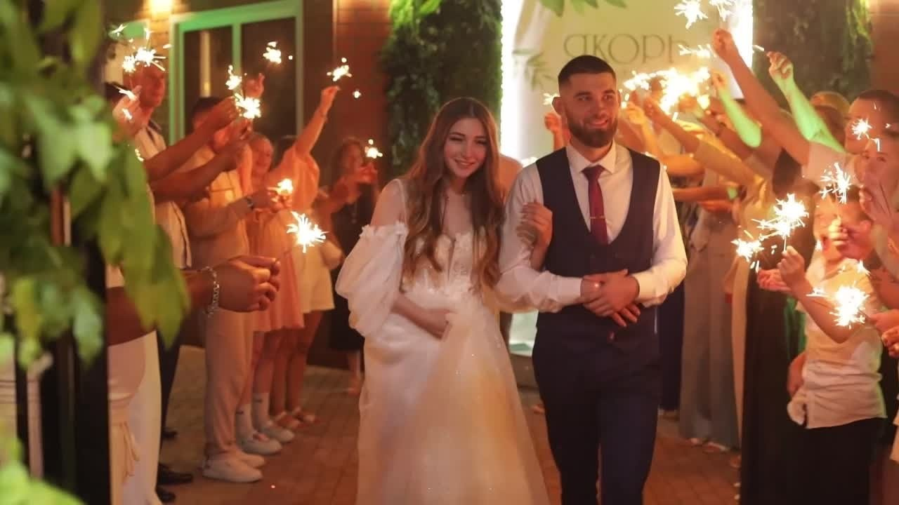 Видеоролики. Свадебный и креативный фотограф в ЮФО и МСК