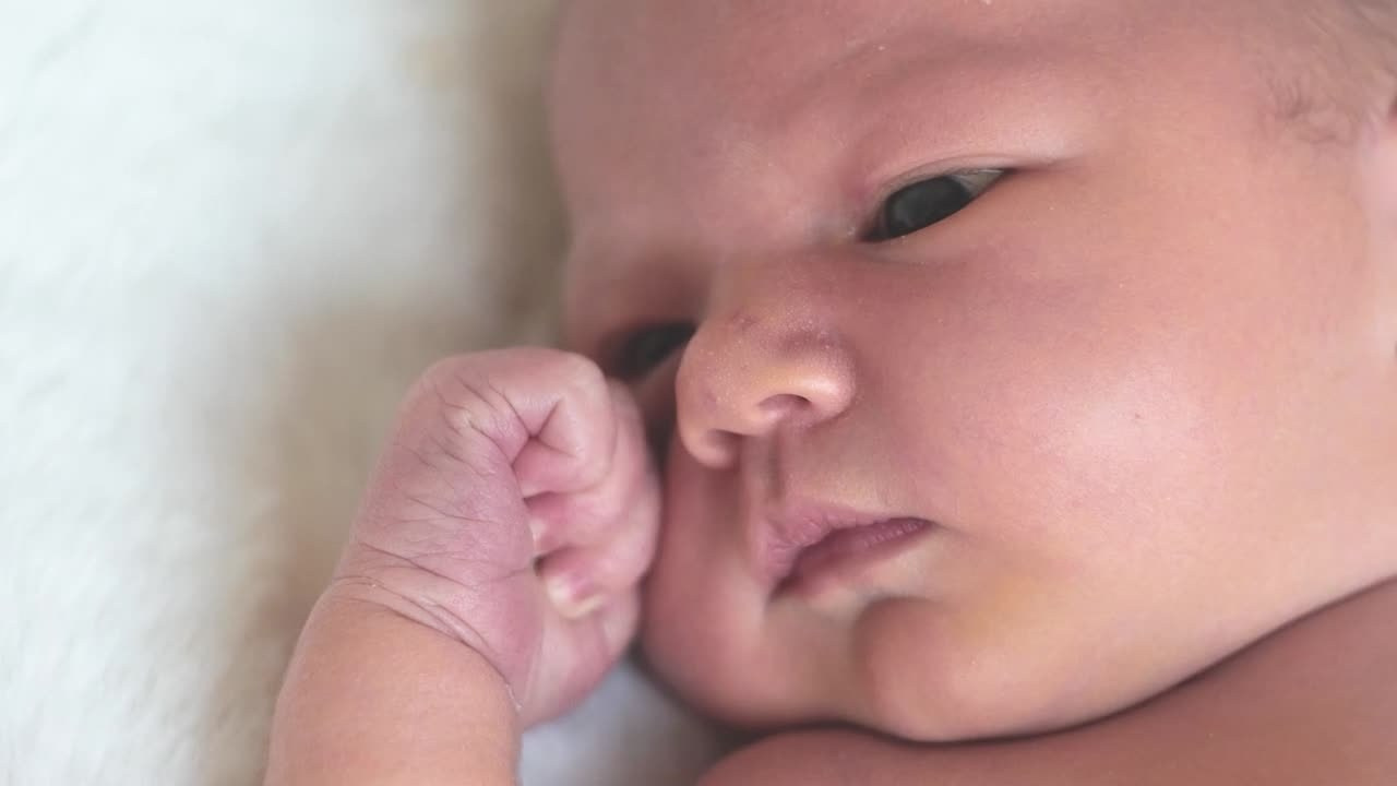 Видеосъемка с новорожденным. Видеограф Осинина Татьяна — видеосъемка в Москве