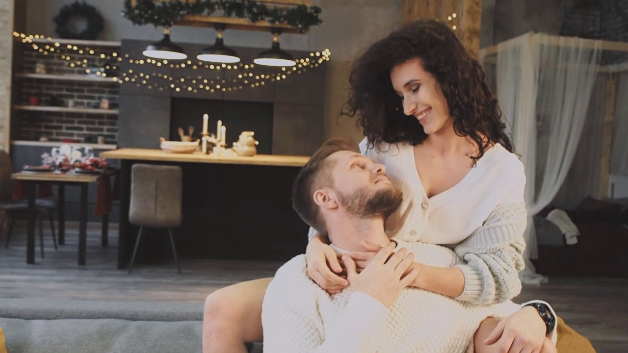 Лав стори в новогодней студии. Видеограф Осинина Татьяна — видеосъемка в Москве