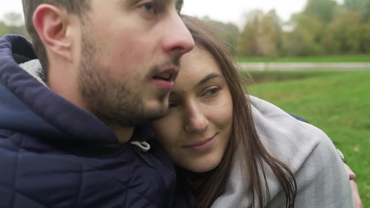 Виктор и Саша. Лавстори в парке. Видеограф Осинина Татьяна — видеосъемка в Москве