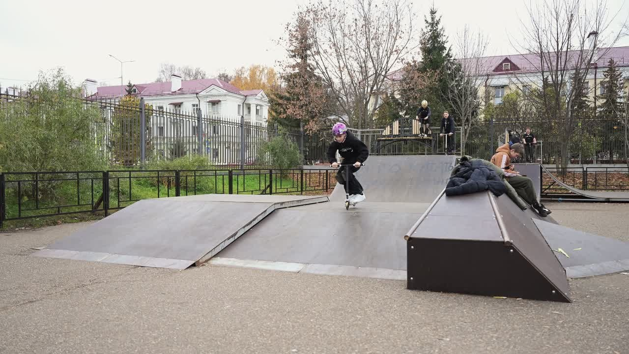 Стрит фото. Свадебный фотограф в Казани, и Зеленодольске Радик Мухаметов