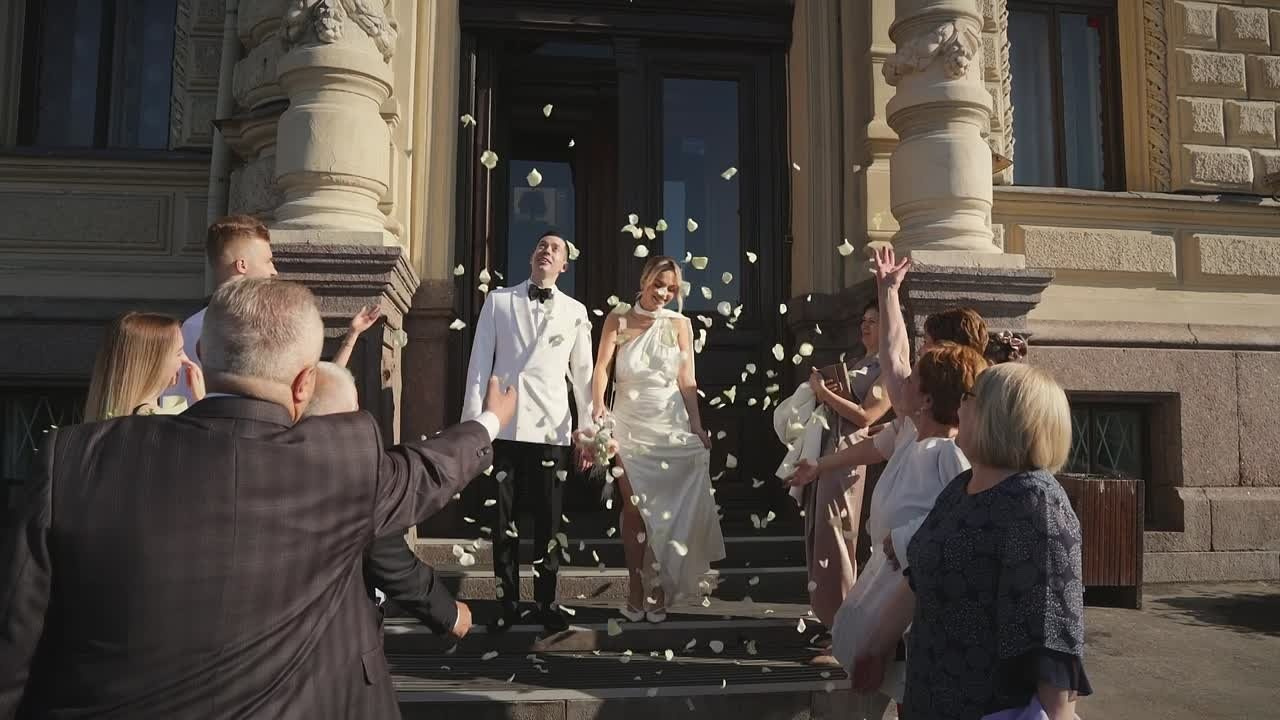 Свадебные видео ролики. Свадебный видеограф в Москве Антон Воронков