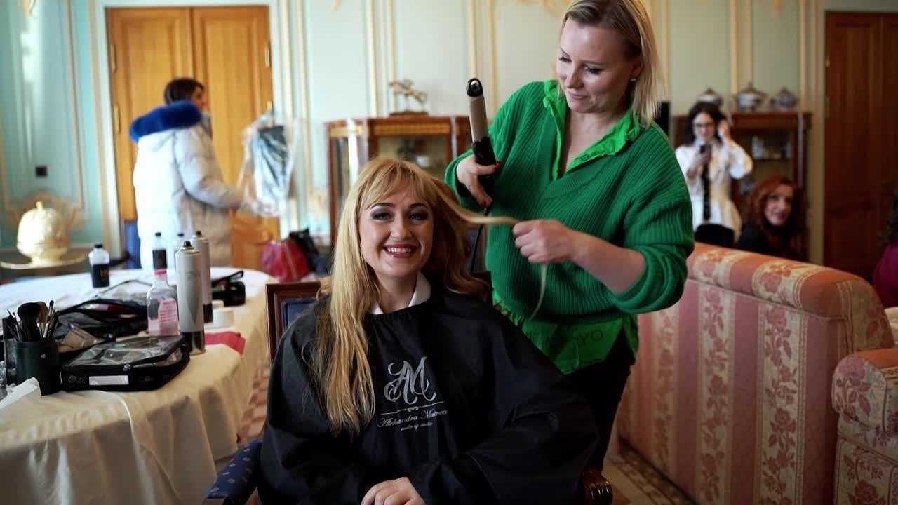 Фотосессия Миссис Бизнес СПб в отеле «Трезини». Портретный фотограф в Санкт-Петербурге Дмитриева Наталия