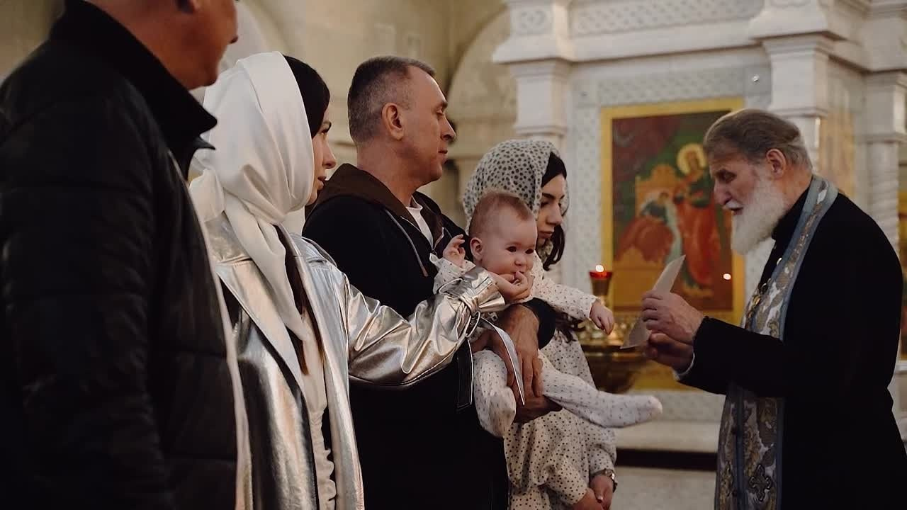 Видеосъемка крещения в Ростове-на-Дону. Свадебный и семейный видеограф. Ростов-на-Дону