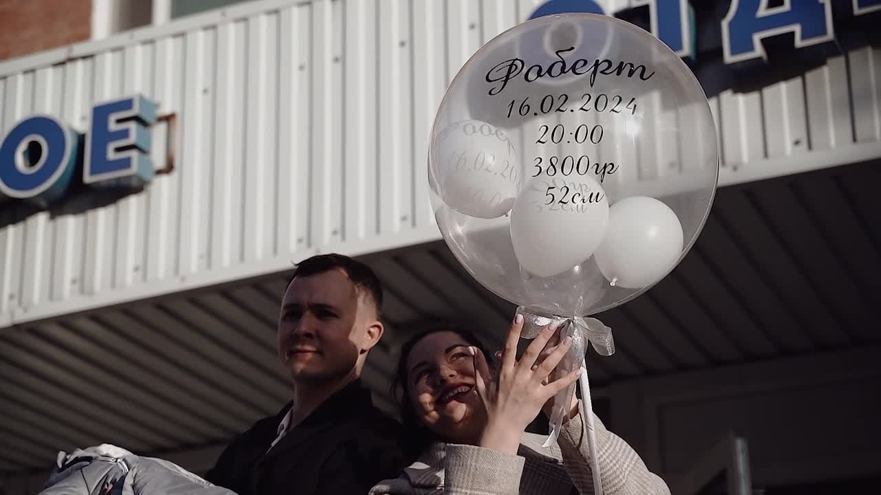 Видеограф, видеооператор на выписку из роддома Ростов-на-Дону. Свадебный и семейный видеограф. Ростов-на-Дону