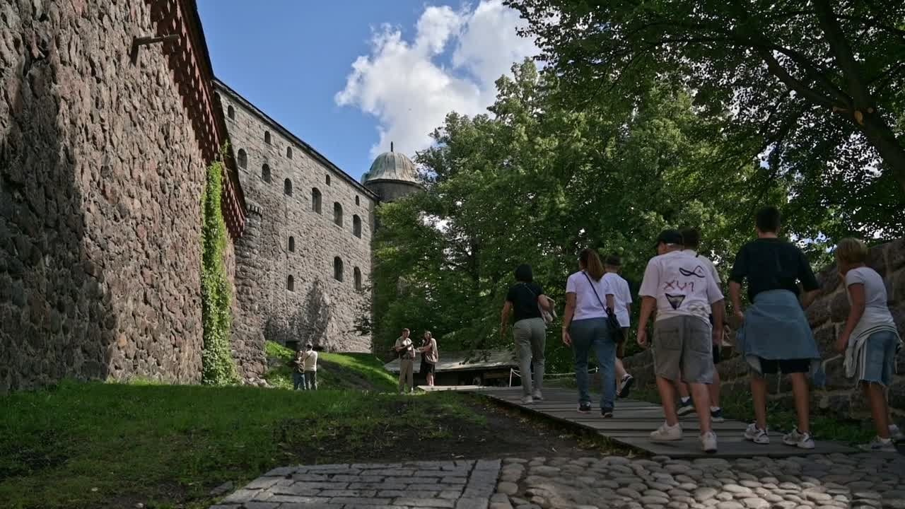 ВИДЕО. Репортажный и свадебный фотограф в Липецке Иван Первойкин
