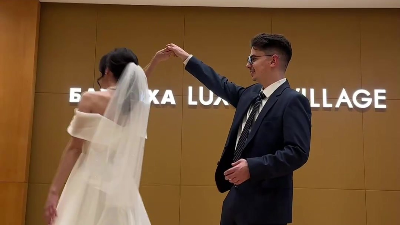 Свадьбы, семейные мероприятия, истории любви. Мобильный видеограф Анна Алхимова