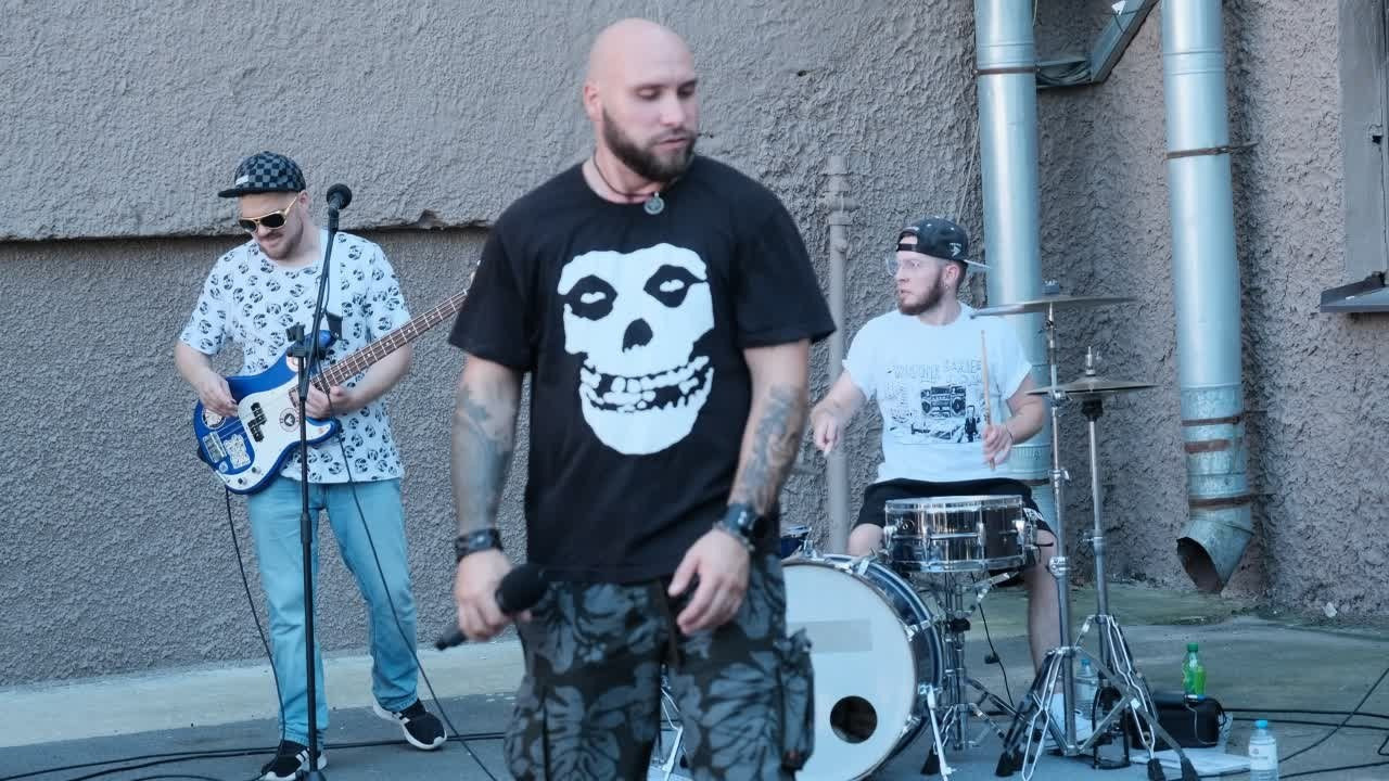 BearRock Концерт 50 лет со дня рождения Михаила Горшенева. Репортажный фотограф в Санкт-Петербурге Максим Варбулайнен