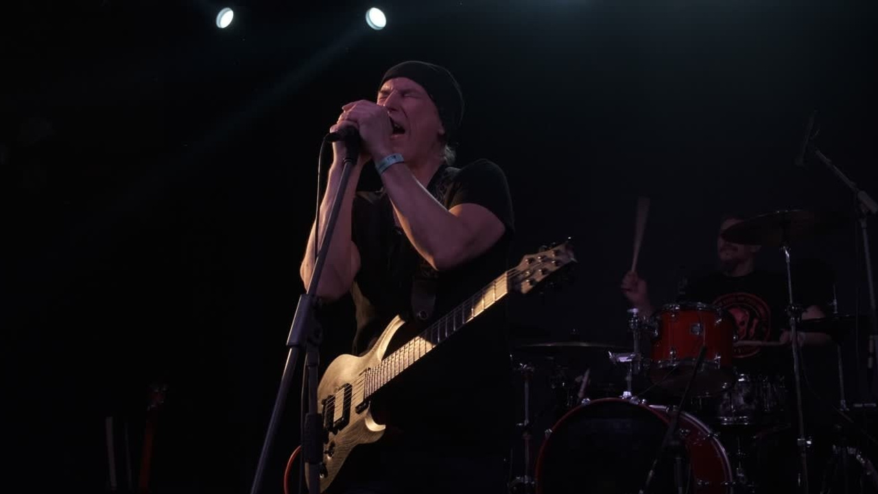 — Чёрный Обелиск —. Репортажный фотограф в Санкт-Петербурге Максим Варбулайнен