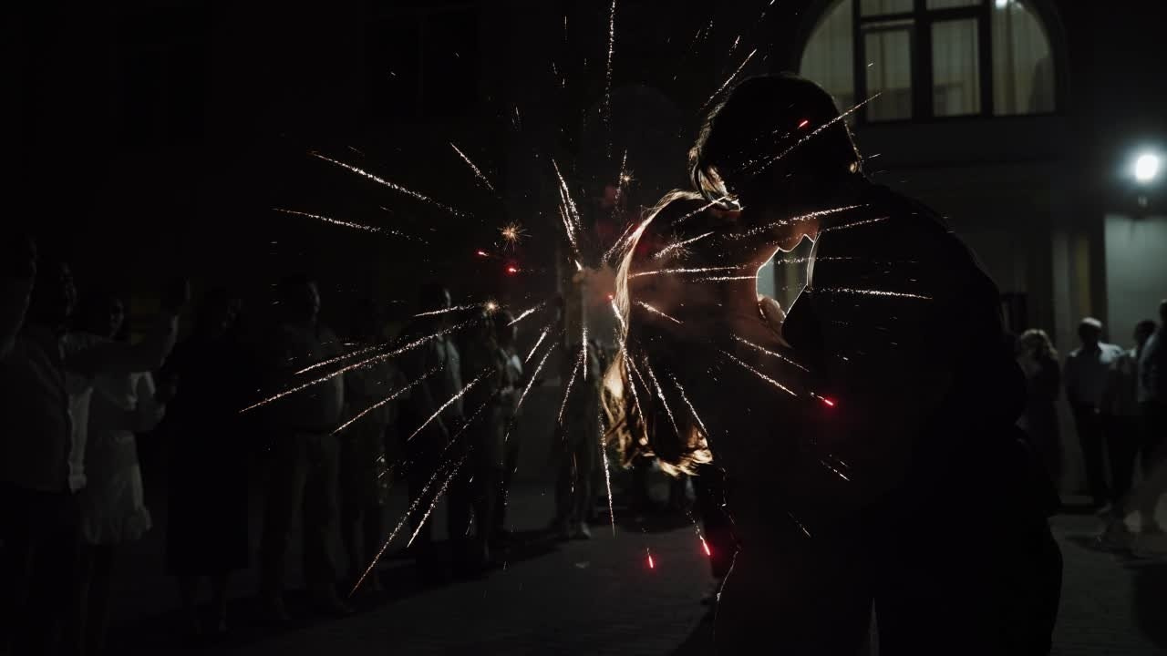 Свадебное видео. Свадебное видео и выпускные альбомы в Челябинской области in LENS