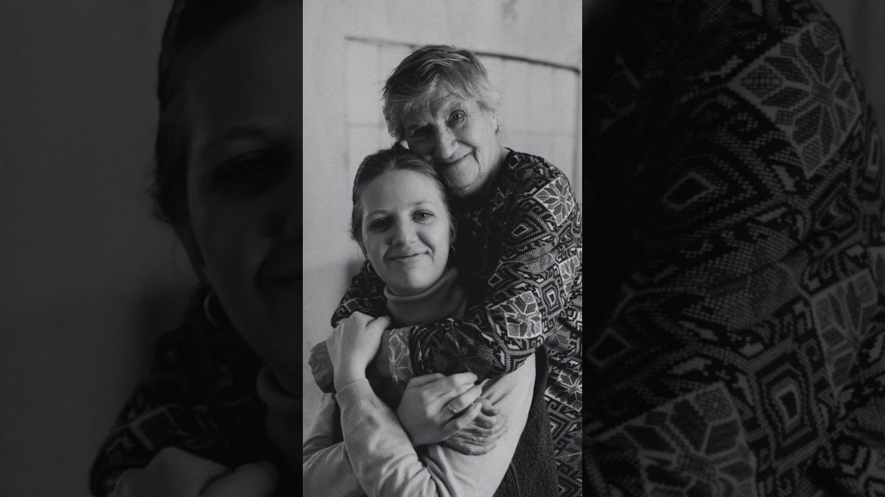 Домашняя история бабушки и внучки. Фотограф Углич и Ярославль Ольга Тятюшкина