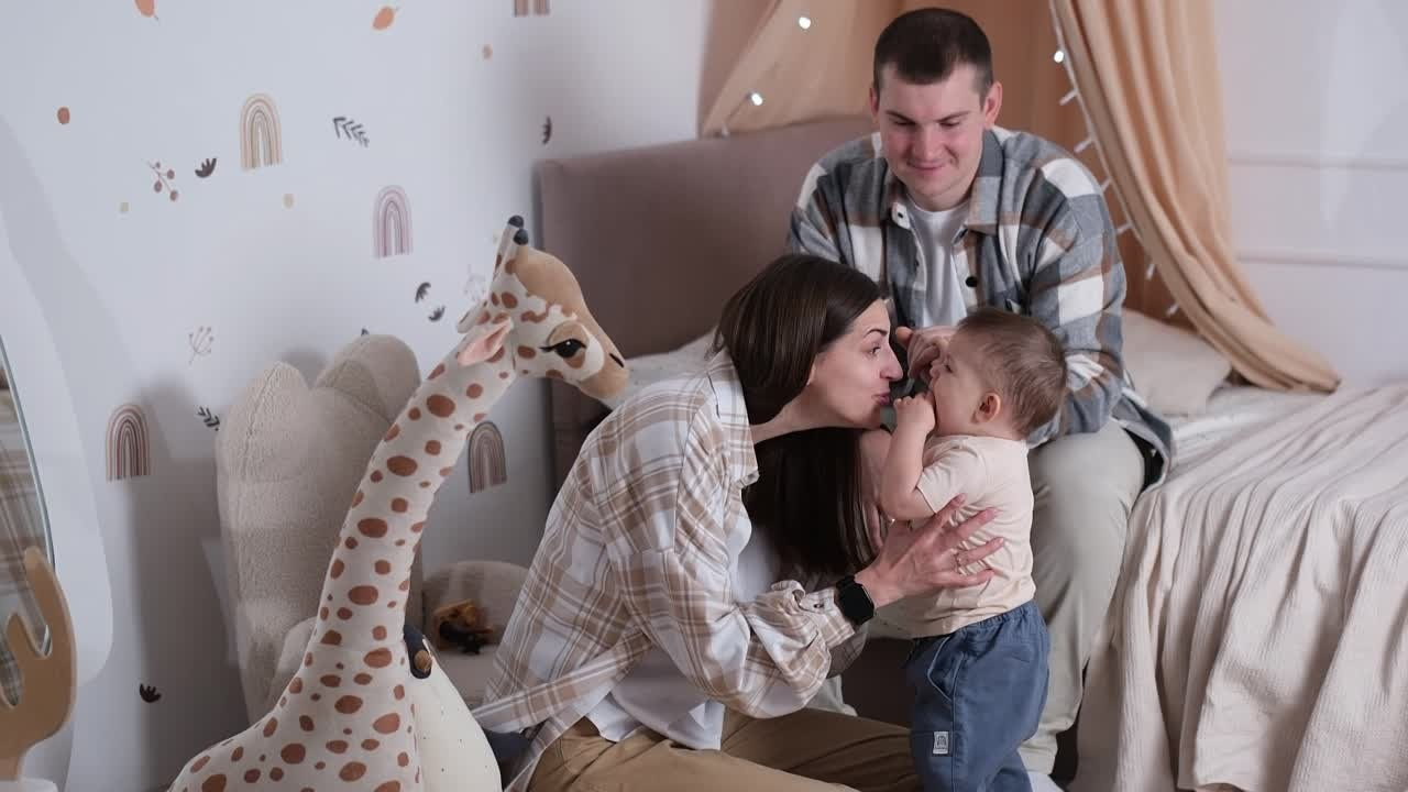 Клип. Фотограф новорожденных в Брянске Анжелика Прохоренкова