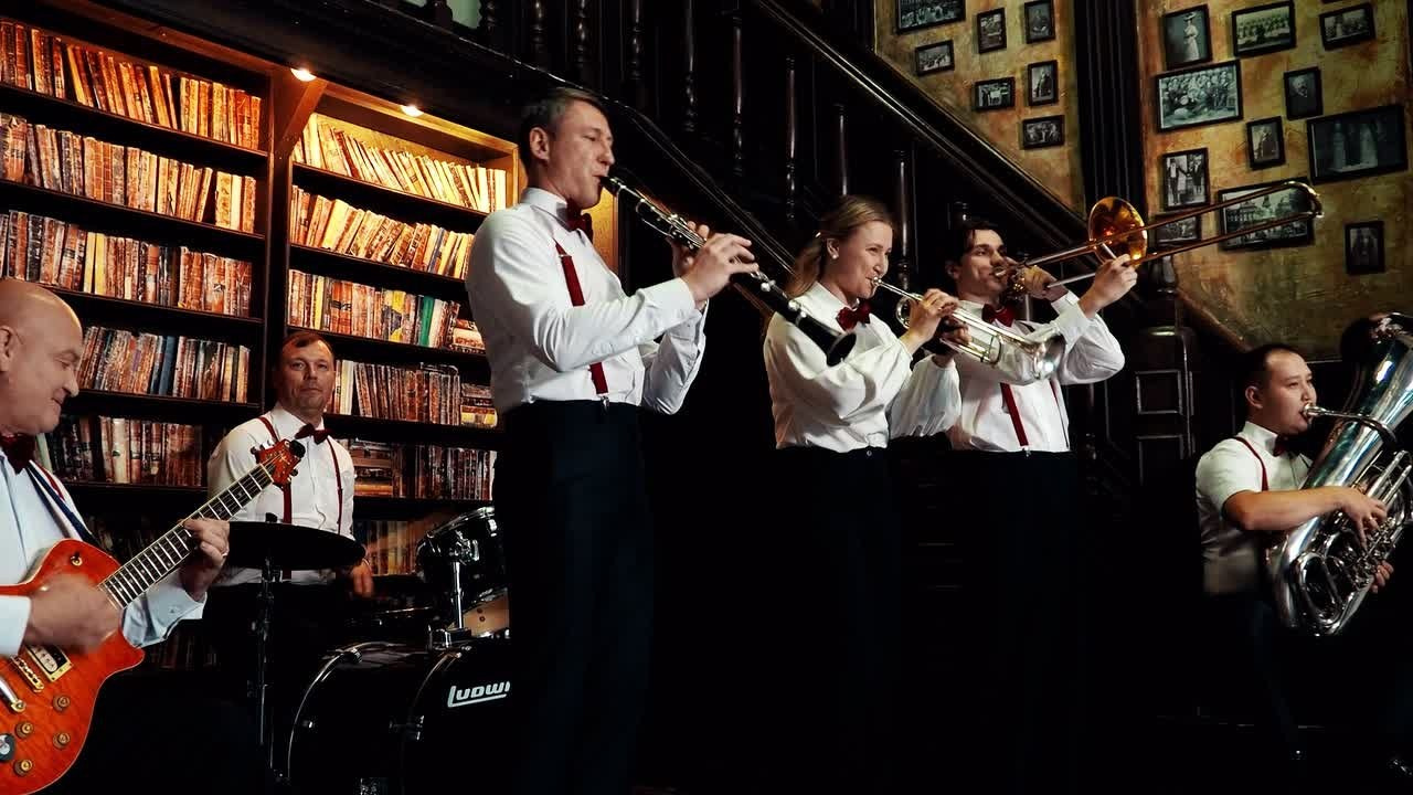 Творческие видео клипы. Фотограф/видеограф Москва — Кирилл Капустин