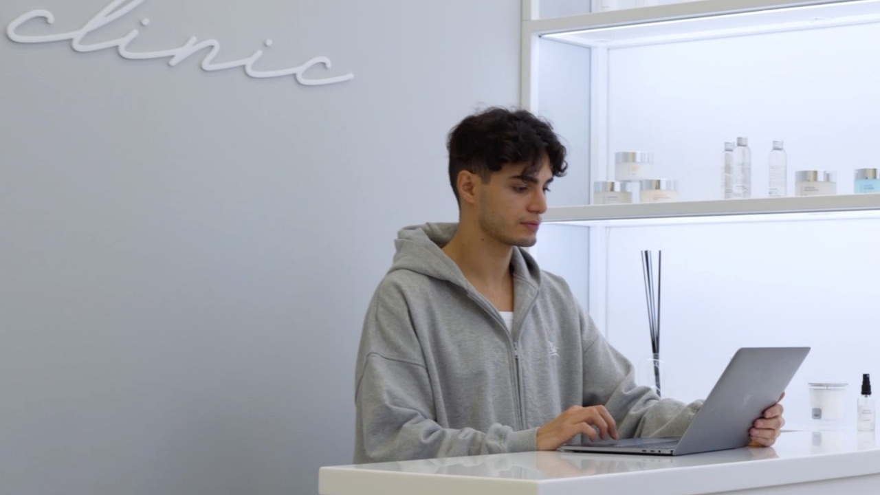 Вертикальные видео. Оператор | DOP | Чарли